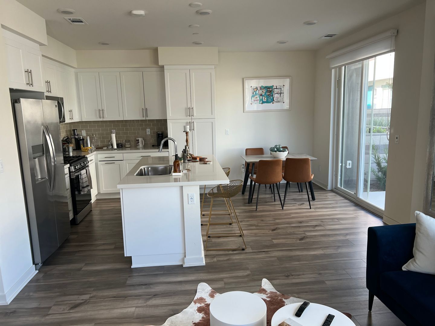 3720 S. Allston Paseo Unit 12 - Ontario - California - 3 bed, 2.5 bath rental property