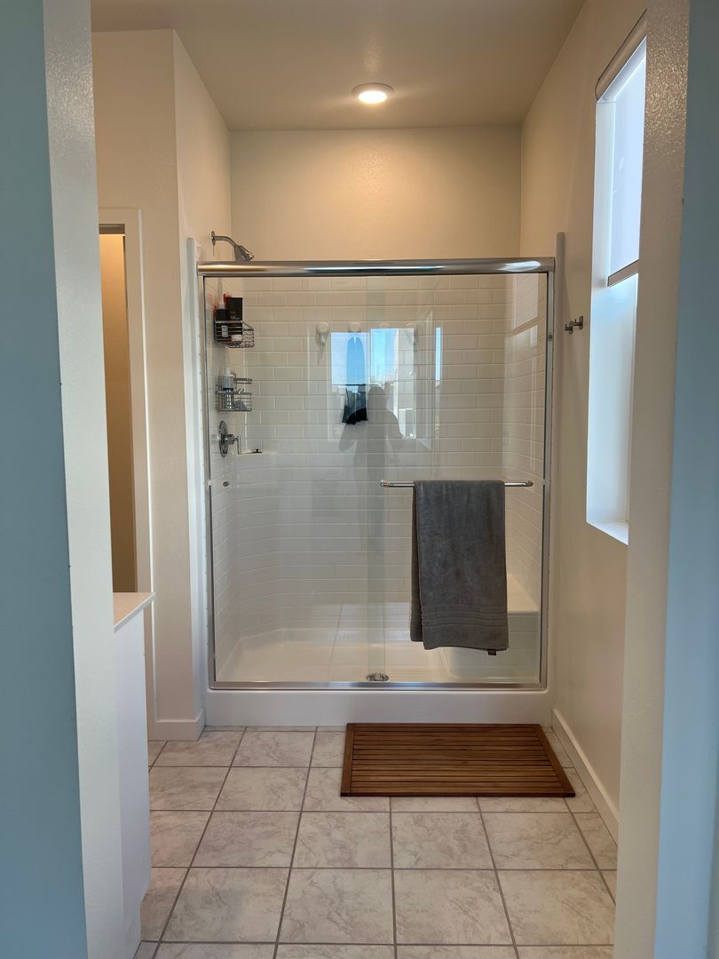 3720 S. Allston Paseo Unit 12 - Ontario - California - 3 bed, 2.5 bath rental property