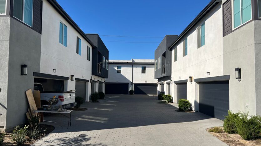 3720 S. Allston Paseo Unit 12 - Ontario - California - 3 bed, 2.5 bath rental property