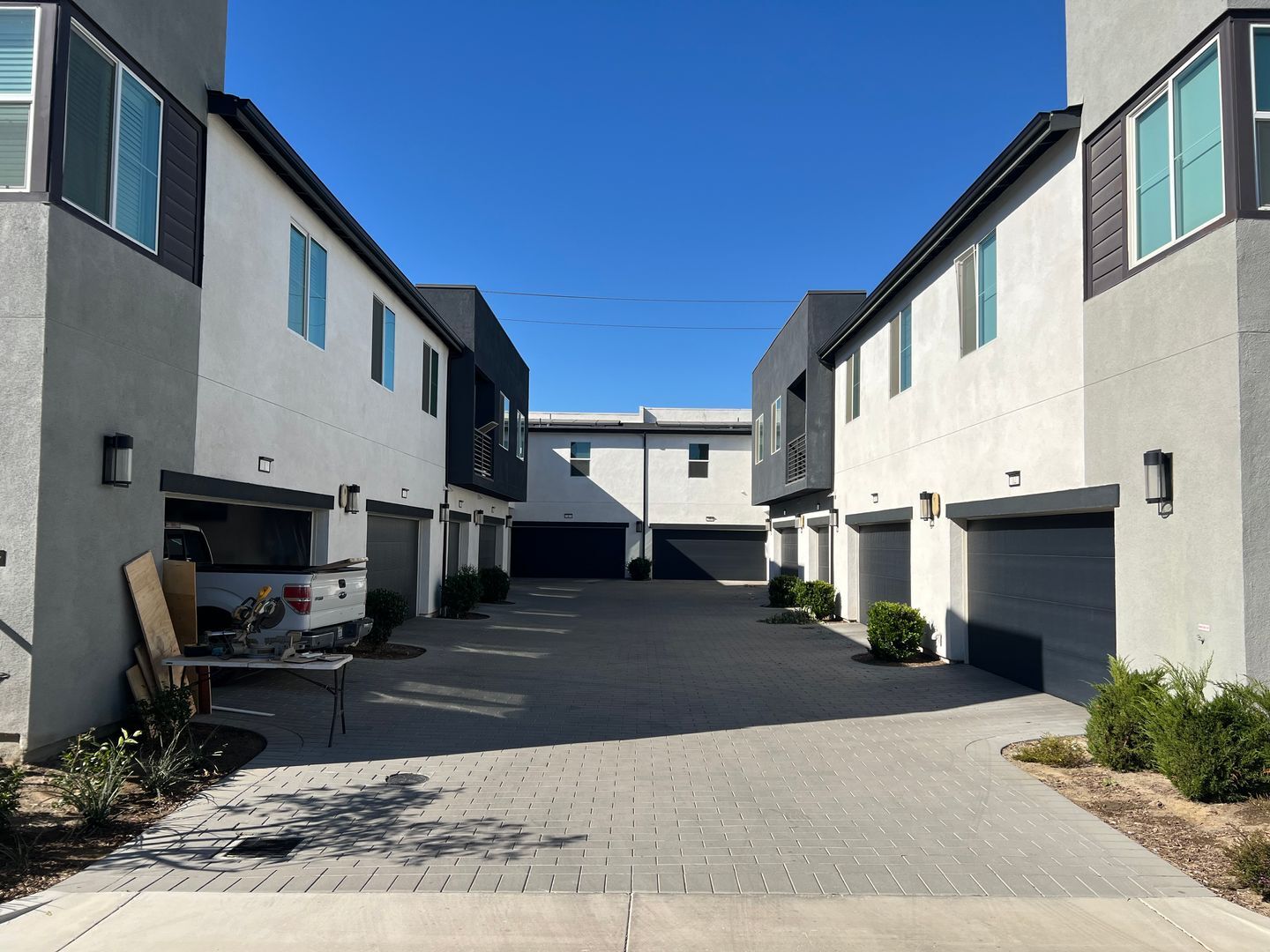 3720 S. Allston Paseo Unit 12 - Ontario - California - 3 bed, 2.5 bath rental property