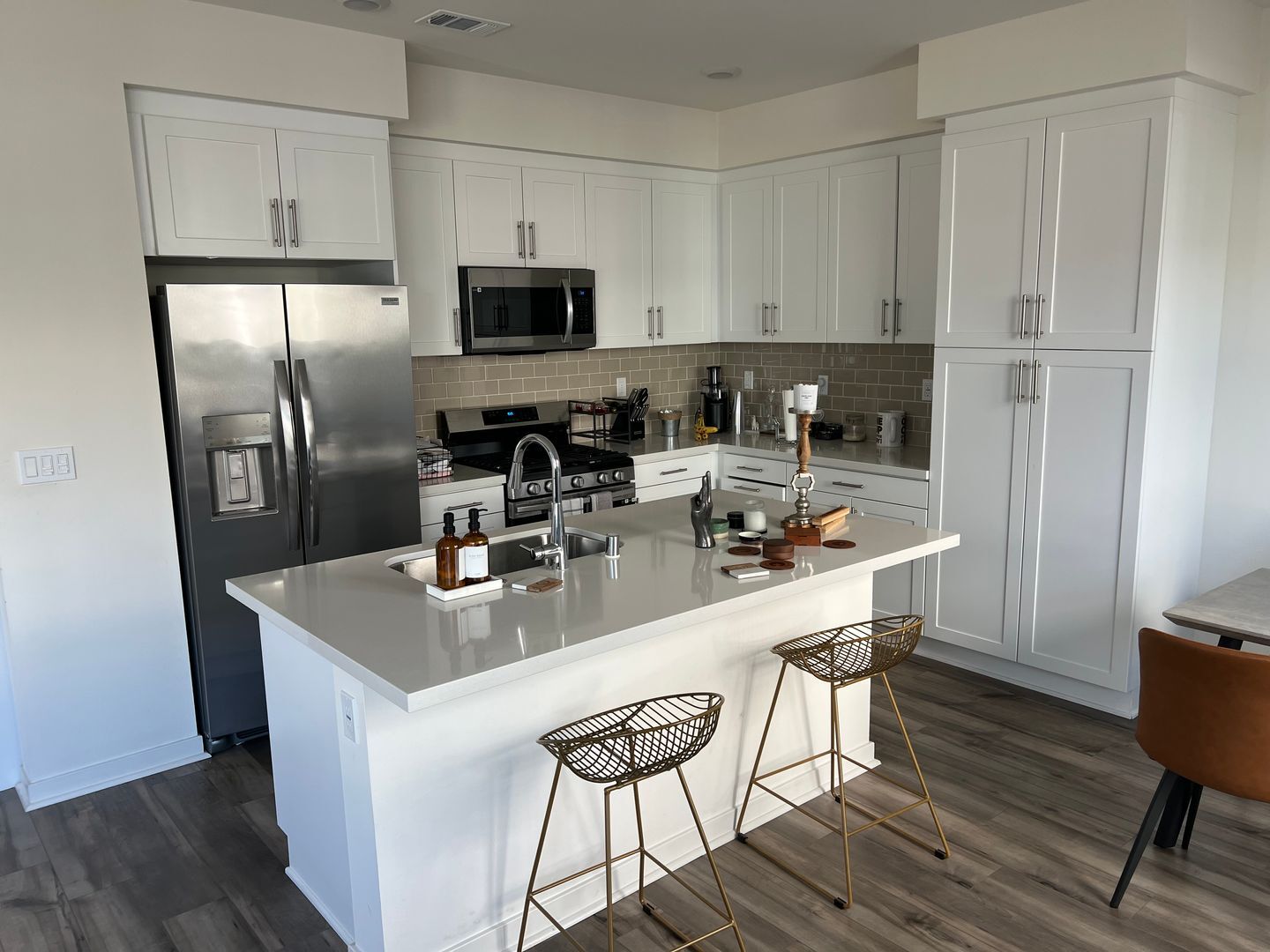 3720 S. Allston Paseo Unit 12 - Ontario - California - 3 bed, 2.5 bath rental property