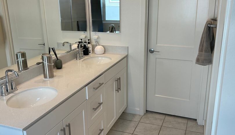 3720 S. Allston Paseo Unit 12 - Ontario - California - 3 bed, 2.5 bath rental property