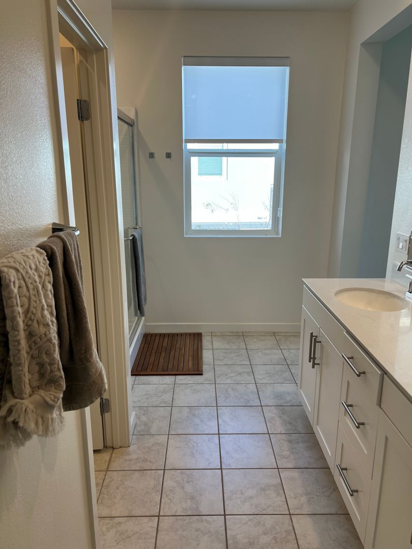 3720 S. Allston Paseo Unit 12 - Ontario - California - 3 bed, 2.5 bath rental property