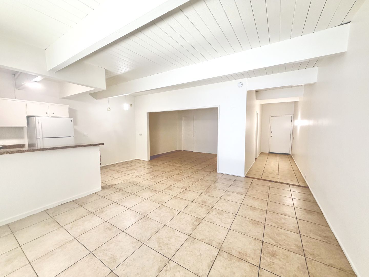3737 East Calle De Carlos - Unit 4  - Palm Springs - California - 1 bath rental property