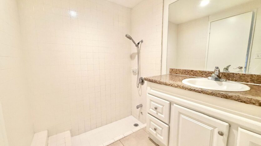 3737 East Calle De Carlos - Unit 4  - Palm Springs - California - 1 bath rental property
