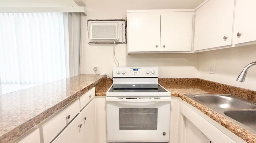 3737 East Calle De Carlos - Unit 4  - Palm Springs - California - 1 bath rental property