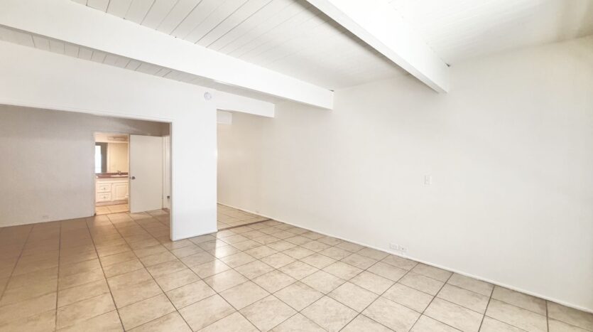 3737 East Calle De Carlos - Unit 4  - Palm Springs - California - 1 bath rental property