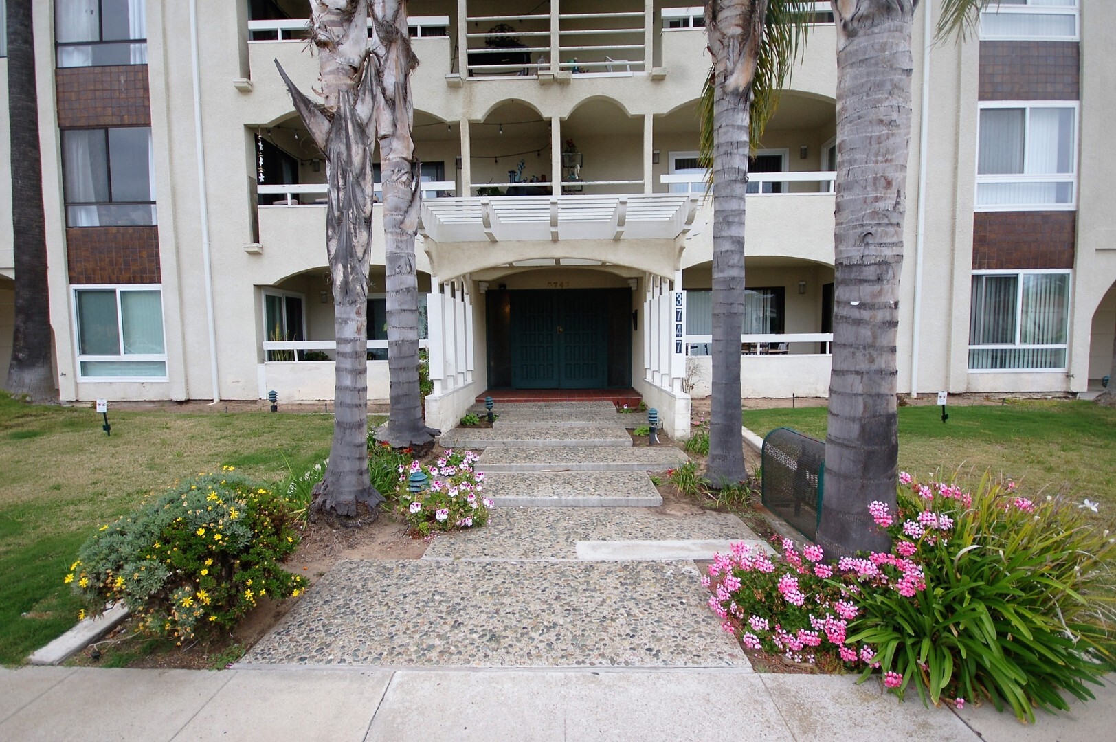 3747 Yosemite Street #12 - San Diego - California - 2 bed, 2.5 bath rental property