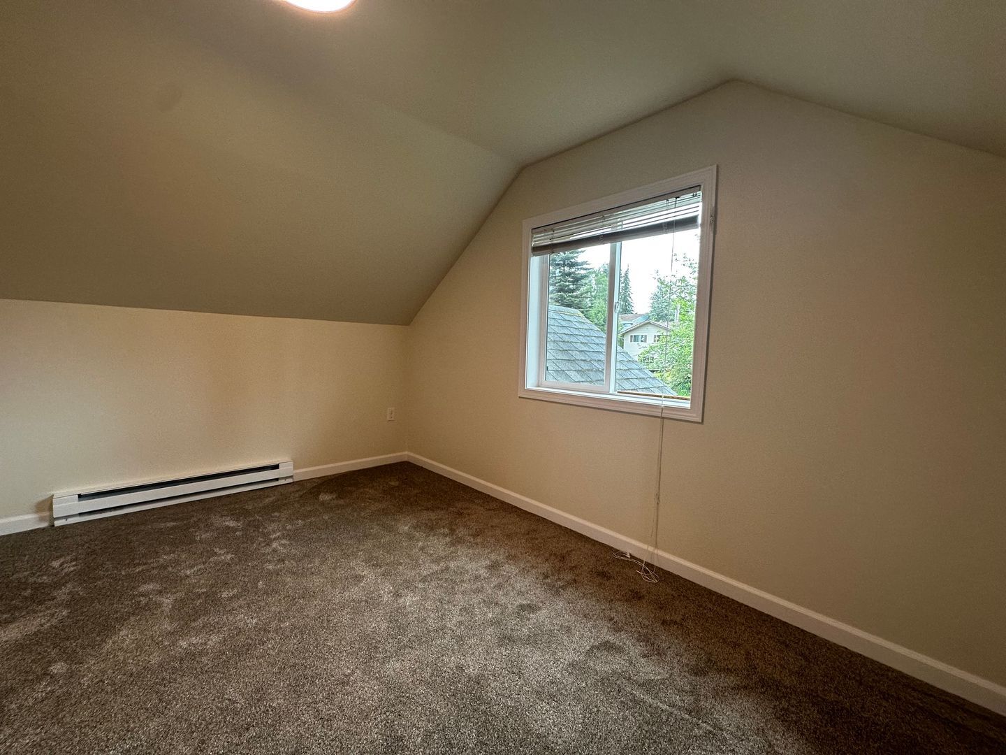 3827 Wetmore Ave - Everett - Washington - 1 bed, 1 bath rental property