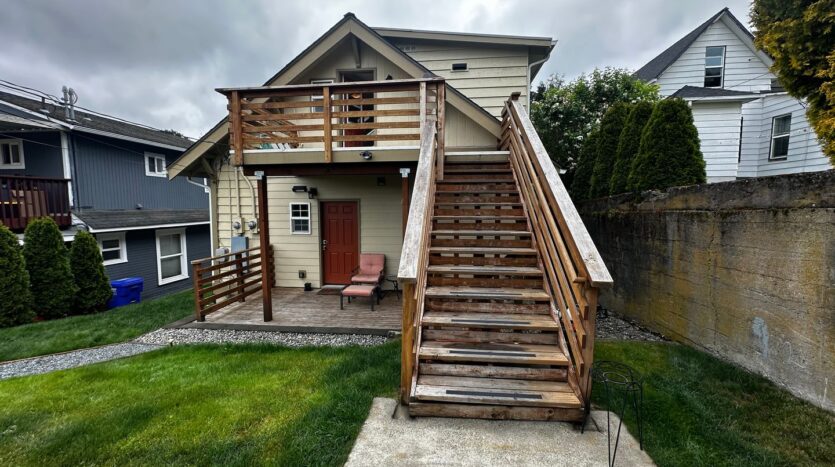 3827 Wetmore Ave - Everett - Washington - 1 bed, 1 bath rental property