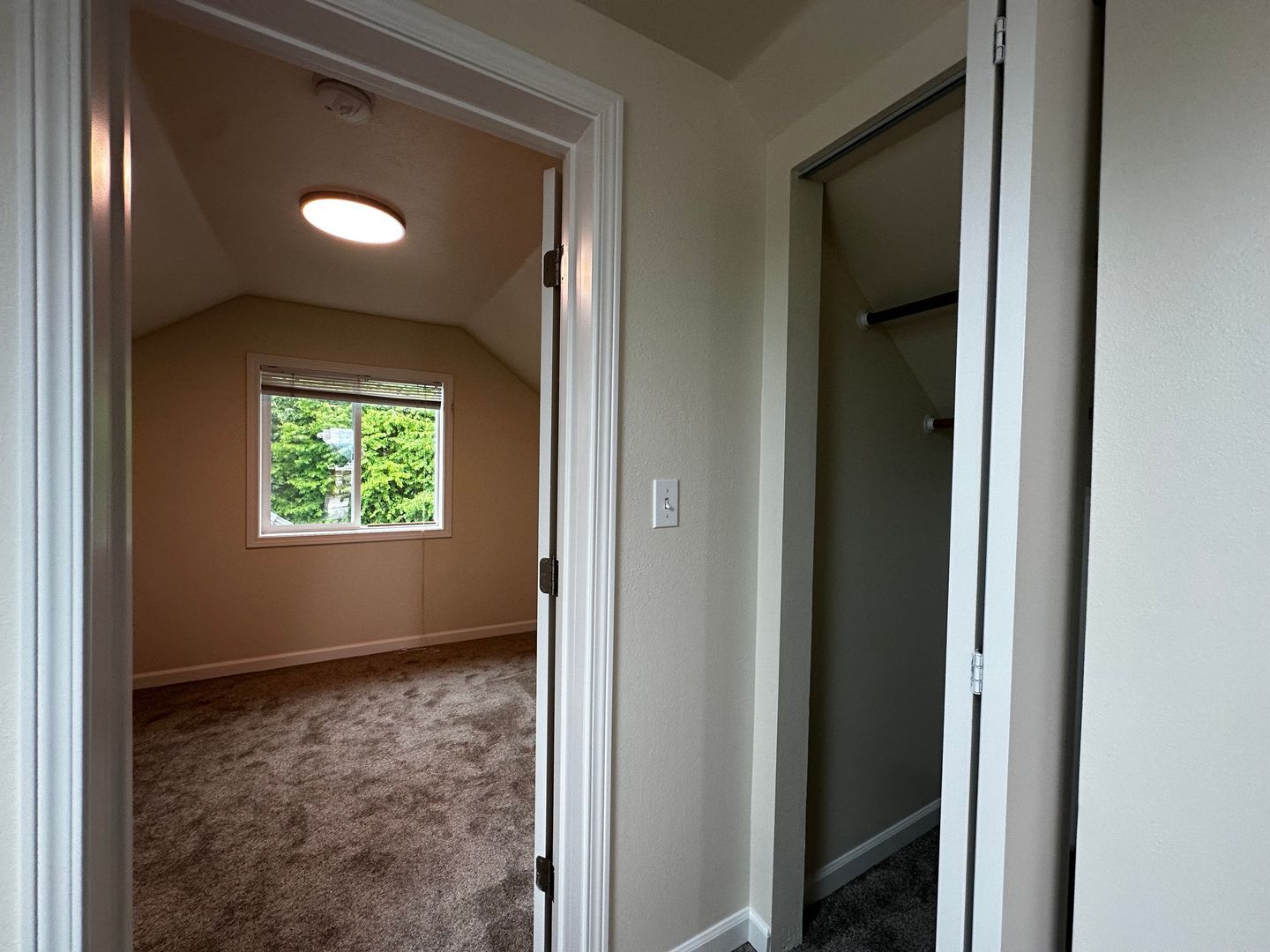 3827 Wetmore Ave - Everett - Washington - 1 bed, 1 bath rental property