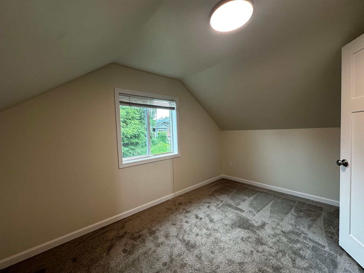 3827 Wetmore Ave - Everett - Washington - 1 bed, 1 bath rental property