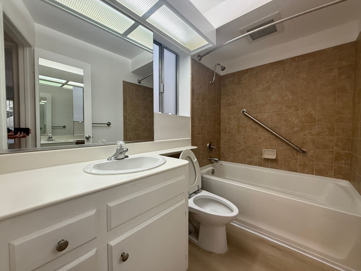 3914 Center Street - San Diego - California - 1 bed, 1 bath rental property
