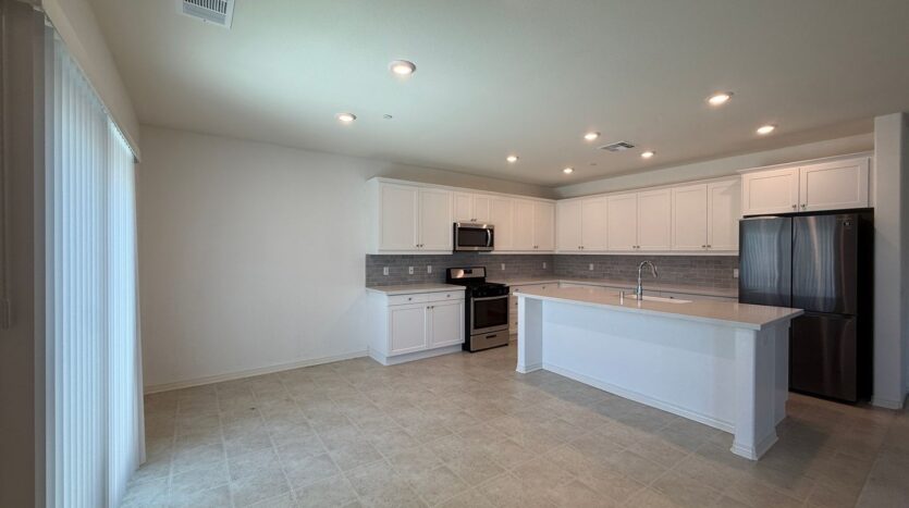 3918 Westbrook Ave - Rosamond - California - 4 bed, 3 bath rental property