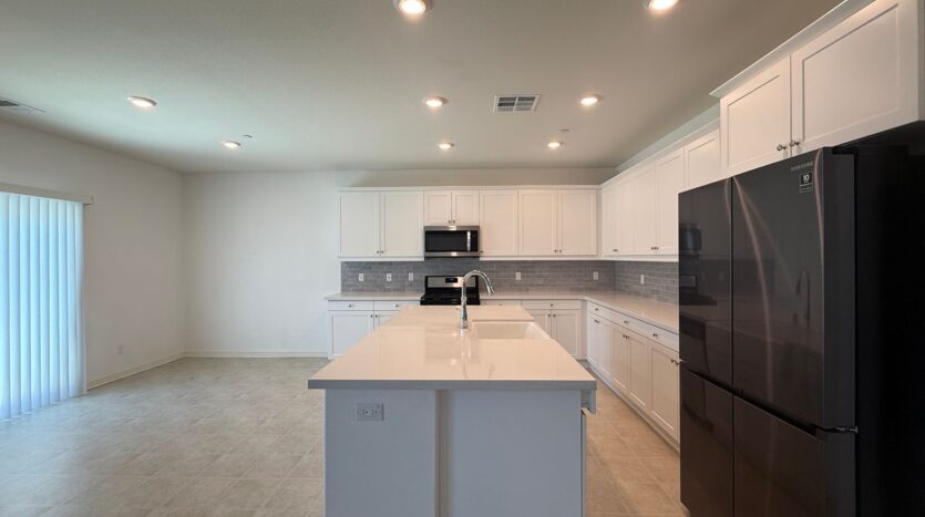 3918 Westbrook Ave - Rosamond - California - 4 bed, 3 bath rental property