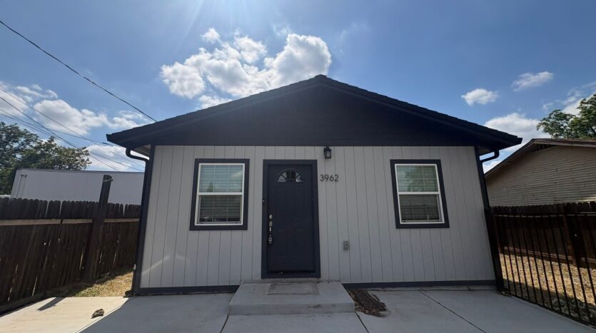 3962 44th St  - Sacramento - California - 3 bed, 3 bath rental property