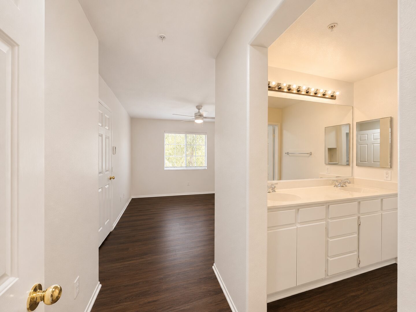 39930 Alpine Union St. Unit B - Murrieta - California - 3 bed, 2.5 bath rental property