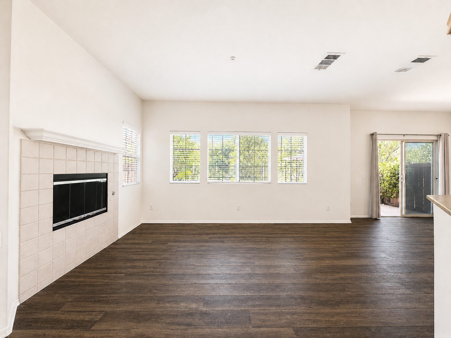 39930 Alpine Union St. Unit B - Murrieta - California - 3 bed, 2.5 bath rental property
