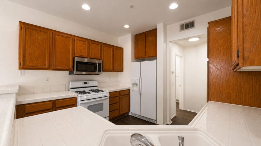 39930 Alpine Union St. Unit B - Murrieta - California - 3 bed, 2.5 bath rental property