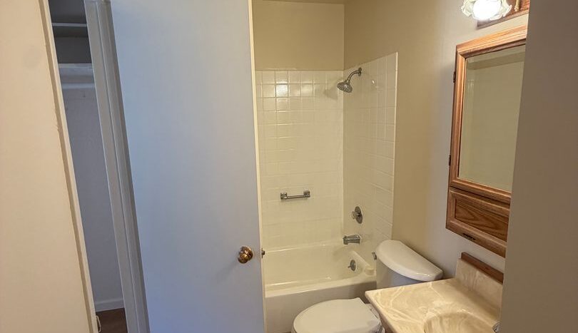 4 Captain Drive #212 - Emeryville - California - 1 bath rental property