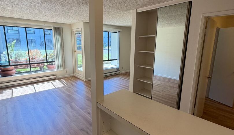 4 Captain Drive #212 - Emeryville - California - 1 bath rental property