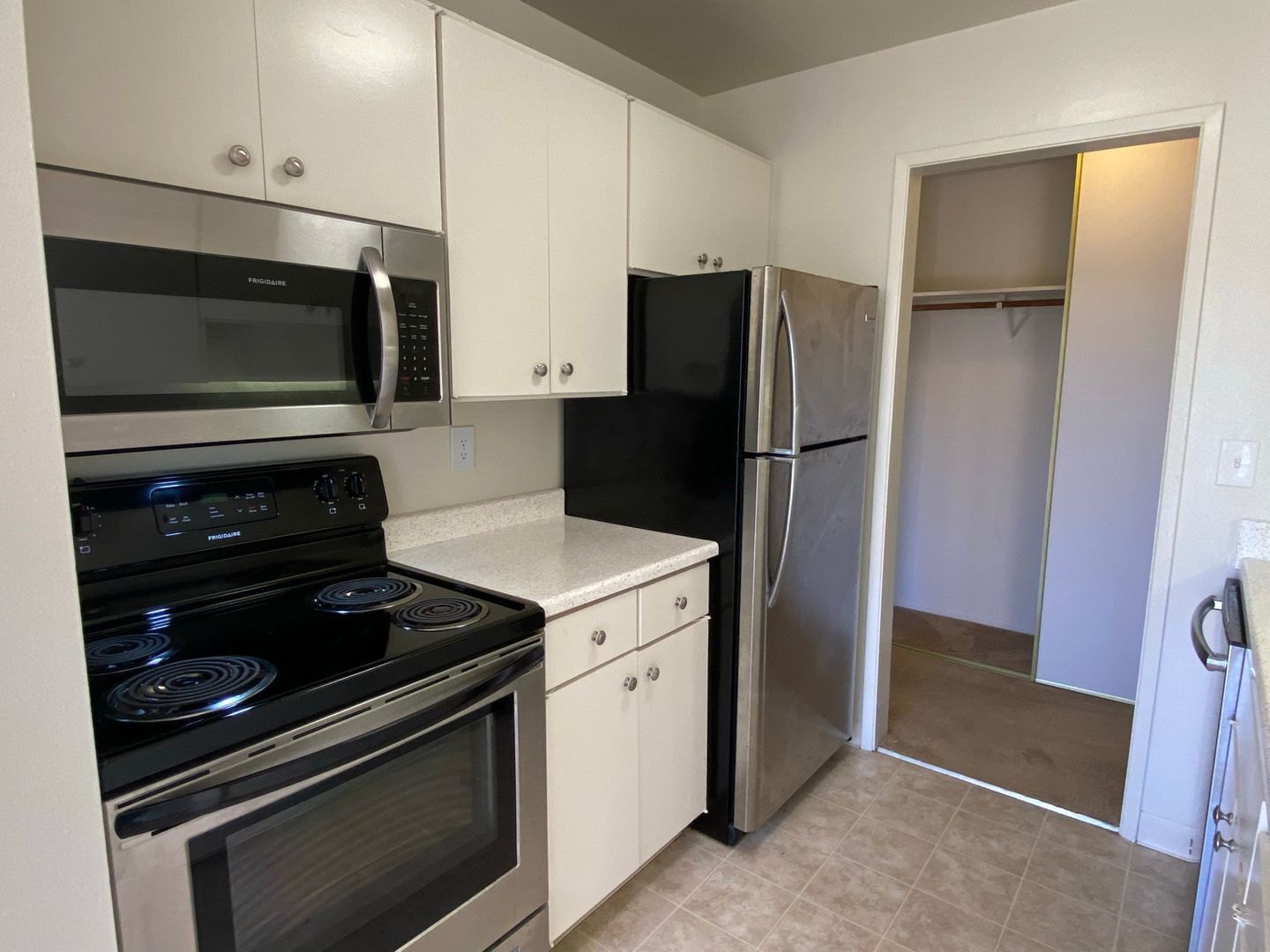 4 Commodore Drive #439 - Emeryville - California - 1 bed, 1 bath rental property