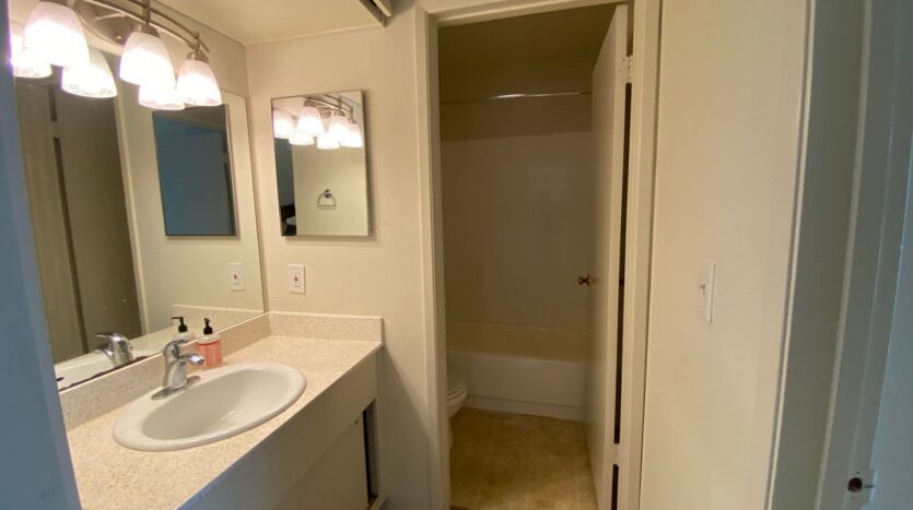 4 Commodore Drive #439 - Emeryville - California - 1 bed, 1 bath rental property