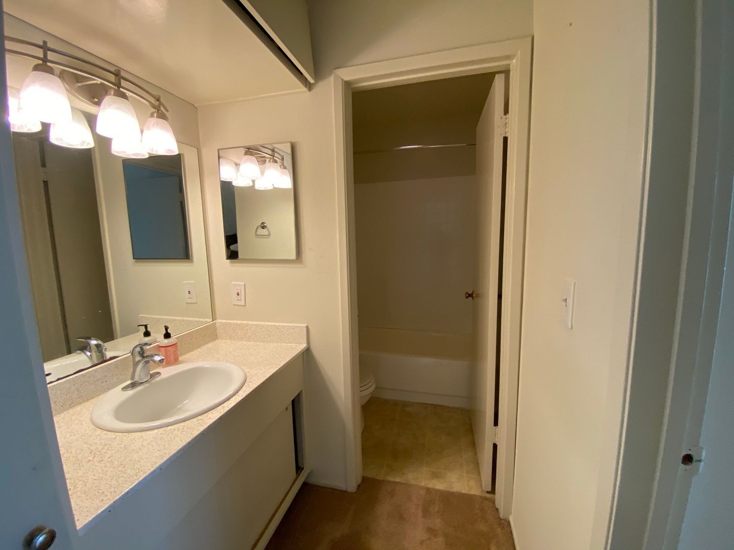 4 Commodore Drive #439 - Emeryville - California - 1 bed, 1 bath rental property