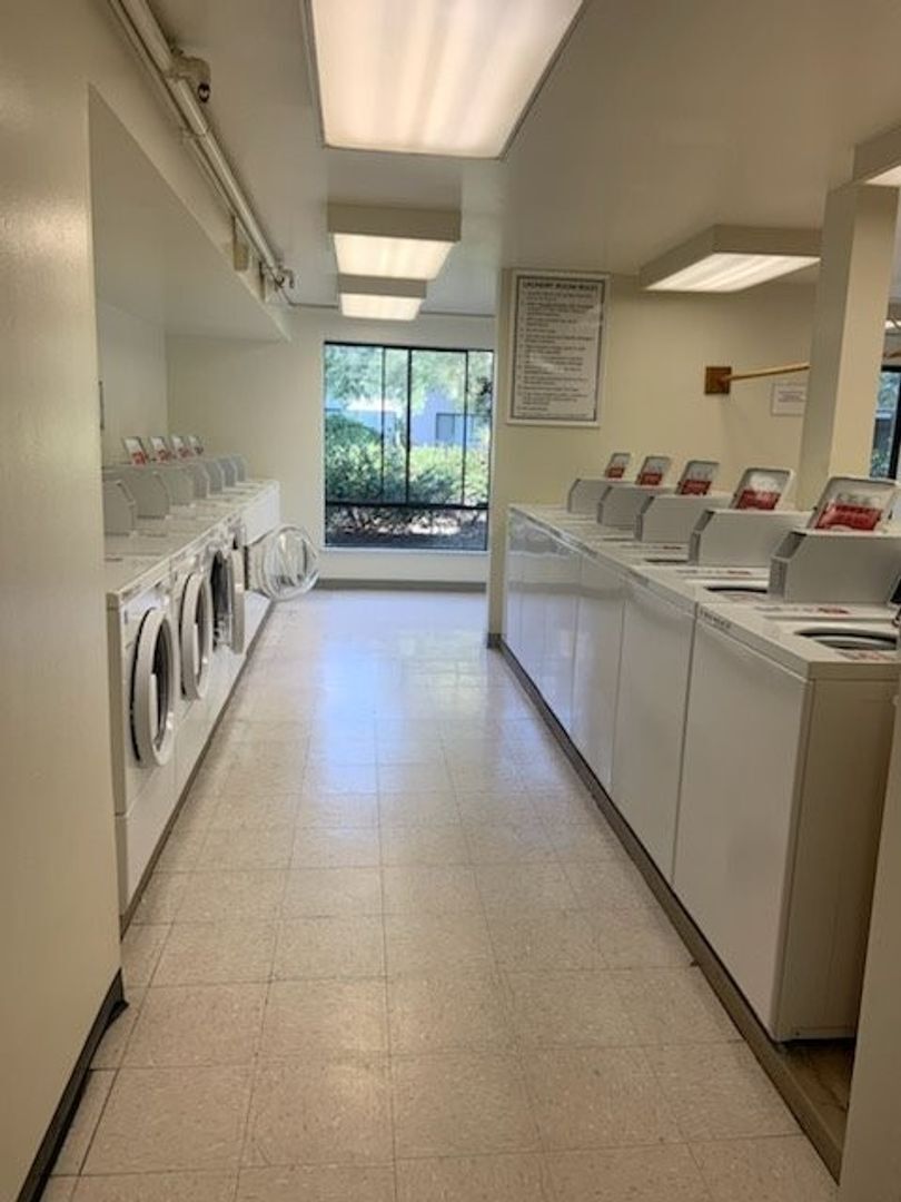 4 Commodore Drive #439 - Emeryville - California - 1 bed, 1 bath rental property