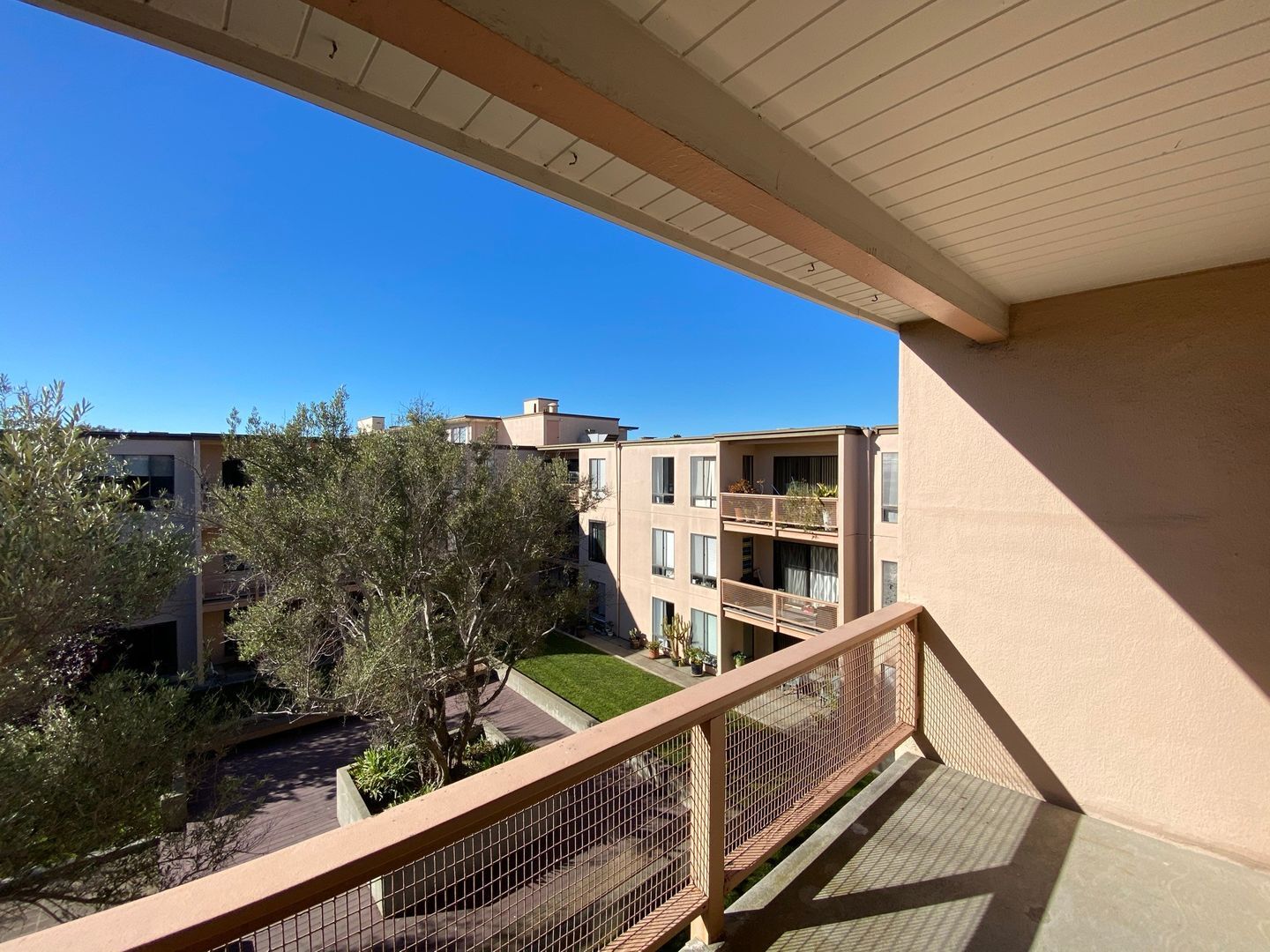 4 Commodore Drive #439 - Emeryville - California - 1 bed, 1 bath rental property