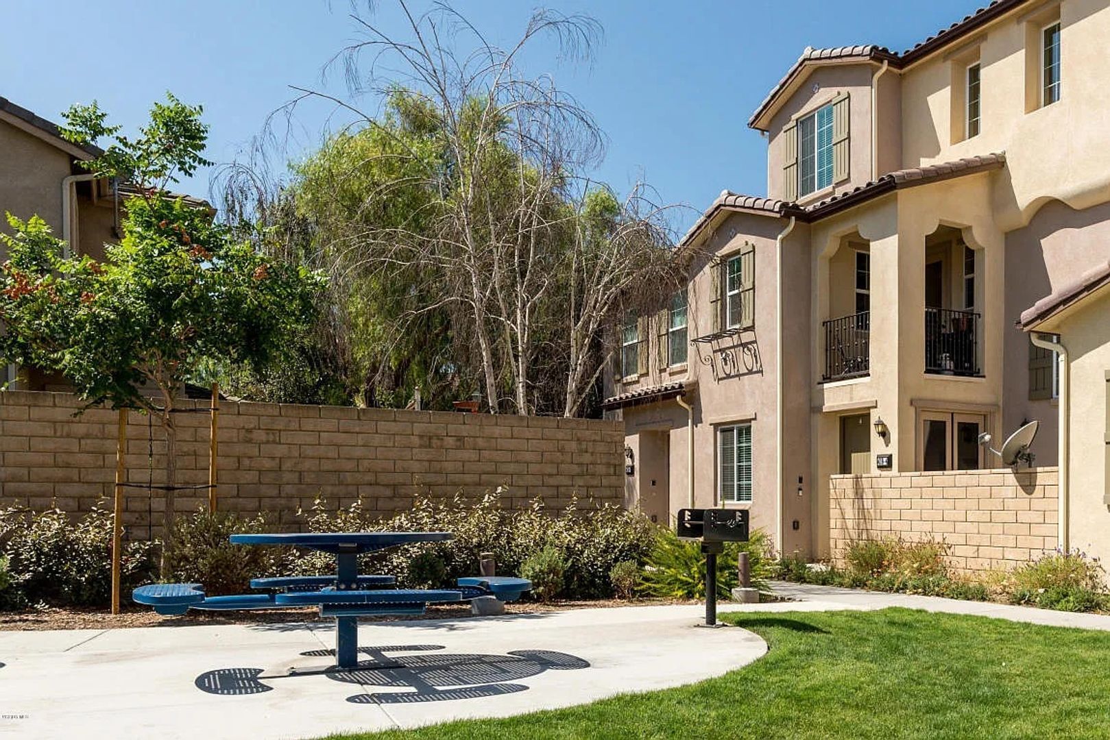 418 Stratus Lane #4  - Simi Valley - California - 3 bed, 4 bath rental property