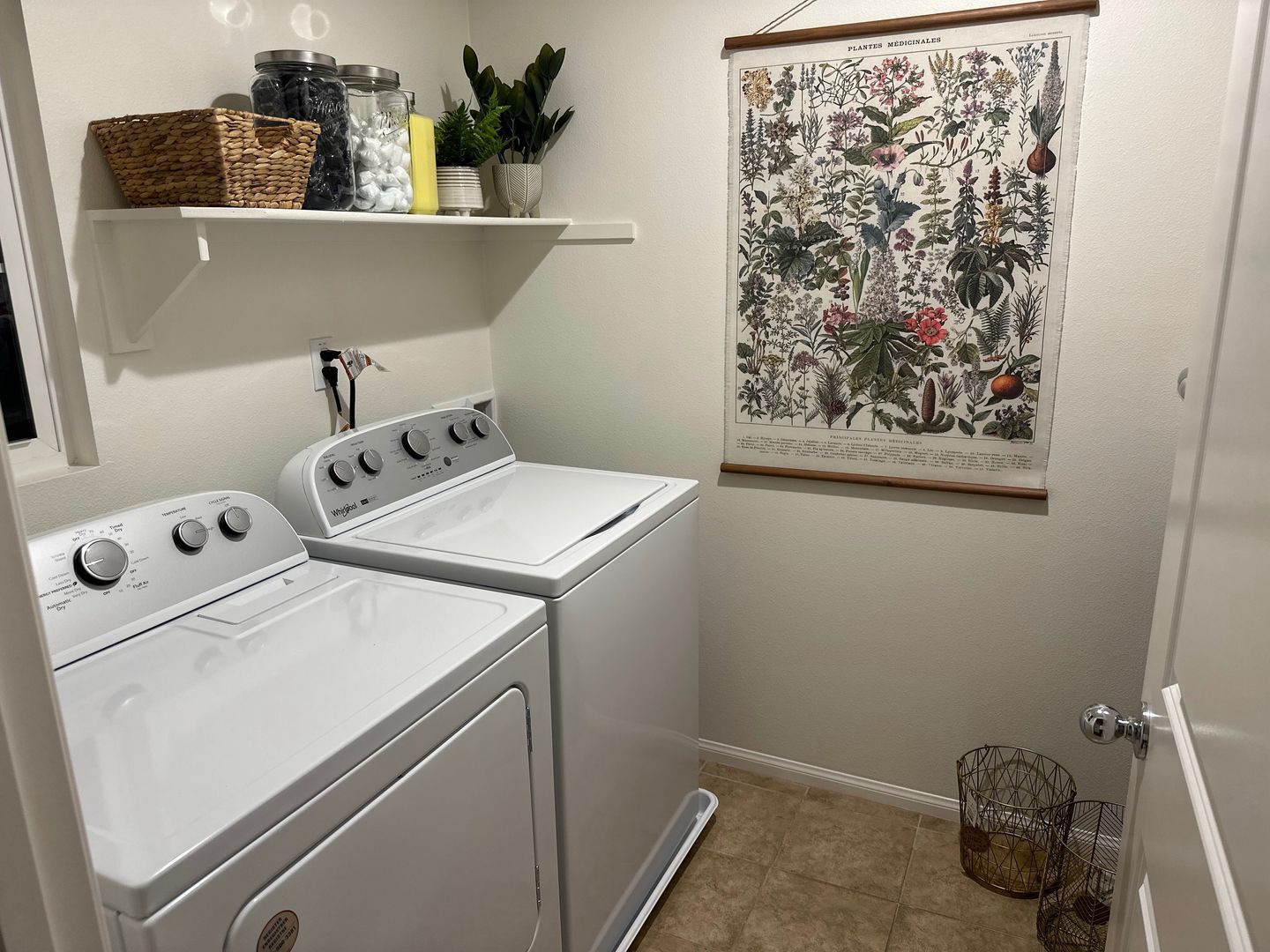 418 Stratus Lane #4  - Simi Valley - California - 3 bed, 4 bath rental property