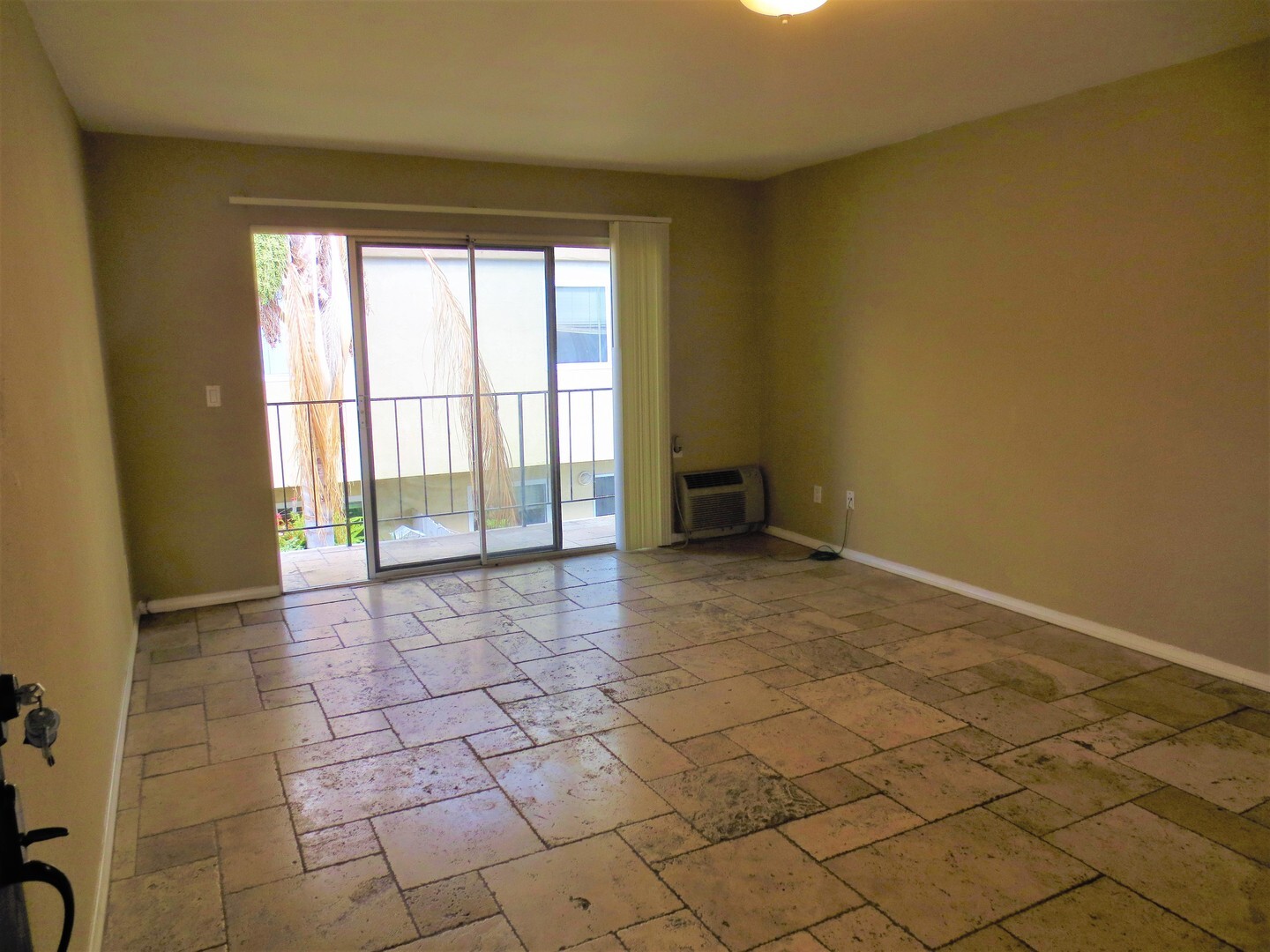 421 South Mollison Avenue - El Cajon - California - 2 bed, 1 bath rental property