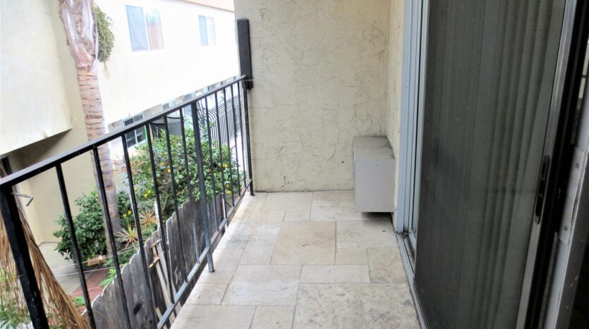421 South Mollison Avenue - El Cajon - California - 2 bed, 1 bath rental property