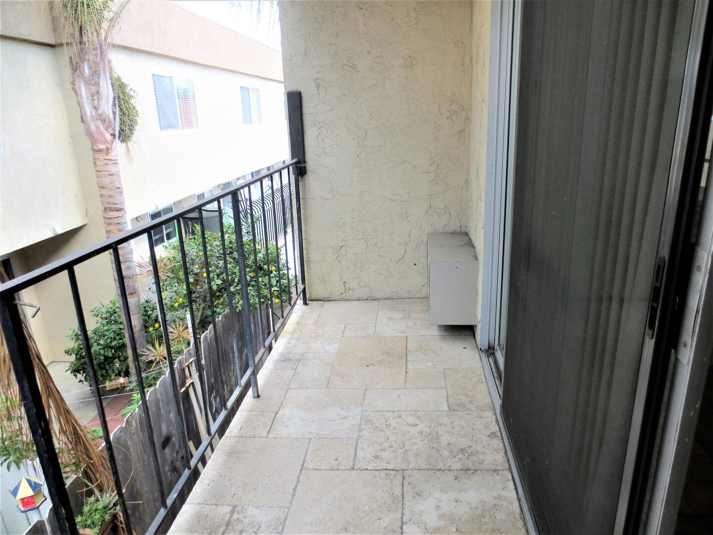 421 South Mollison Avenue - El Cajon - California - 2 bed, 1 bath rental property