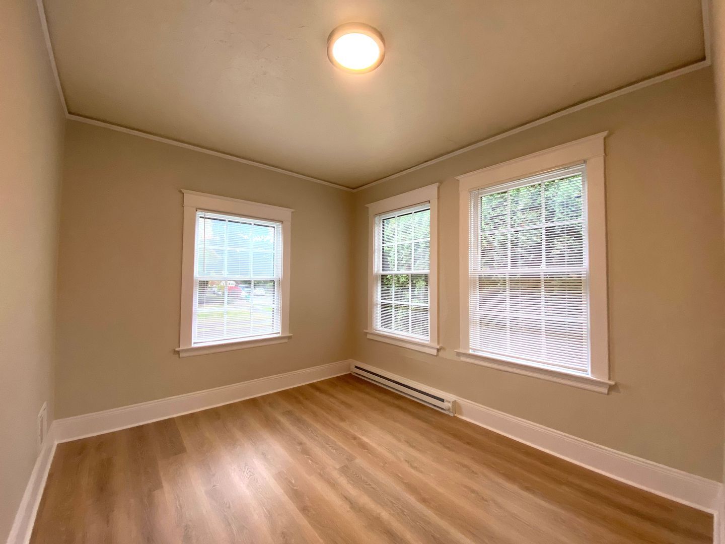 425 NE 70th Unit 1 - Portland - Oregon - 3 bed, 2 bath rental property