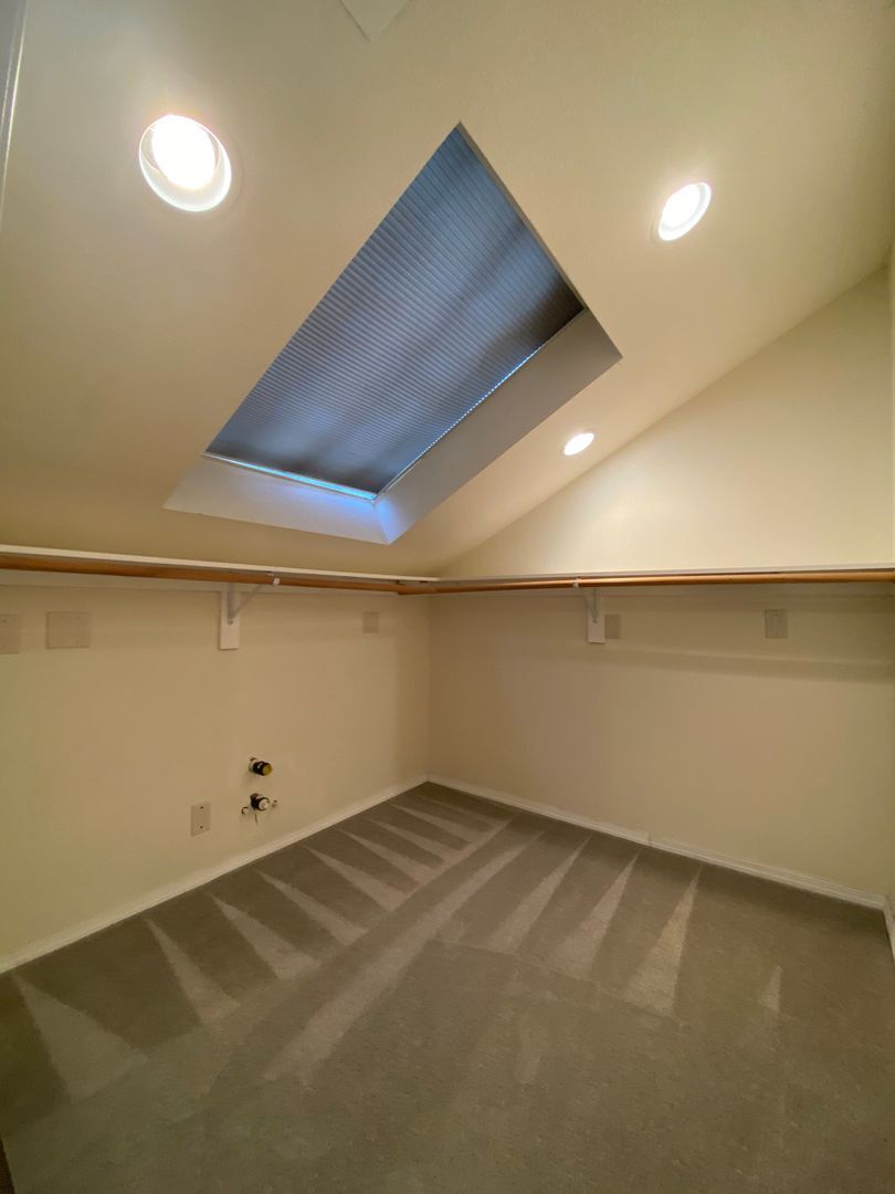 425 NE 70th Unit 1 - Portland - Oregon - 3 bed, 2 bath rental property