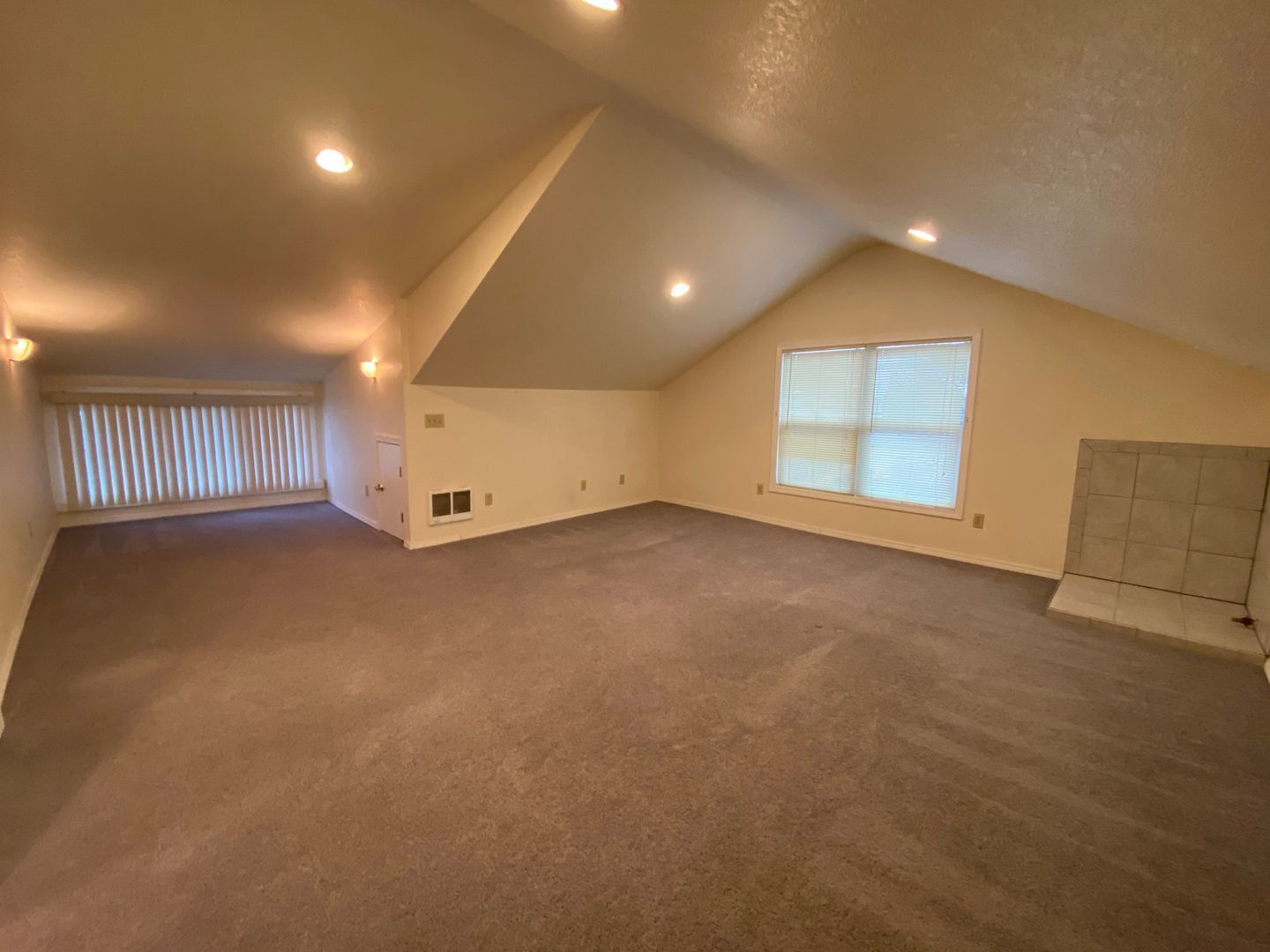 425 NE 70th Unit 1 - Portland - Oregon - 3 bed, 2 bath rental property