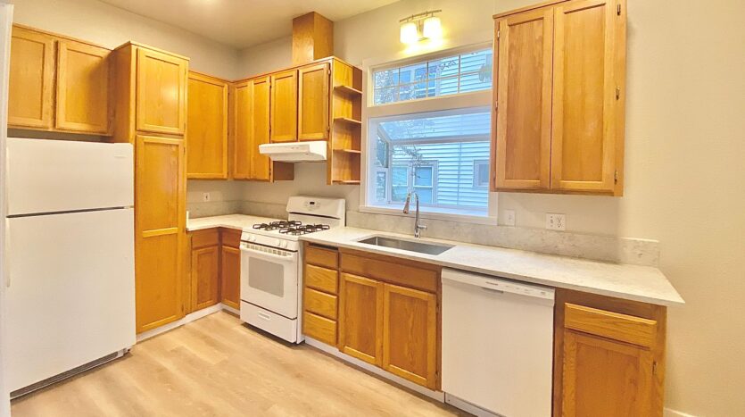 425 NE 70th Unit 1 - Portland - Oregon - 3 bed, 2 bath rental property