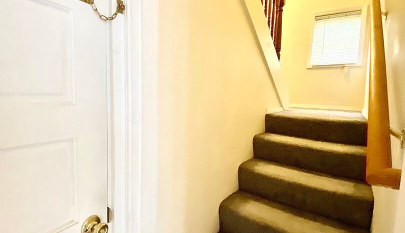425 NE 70th Unit 1 - Portland - Oregon - 3 bed, 2 bath rental property