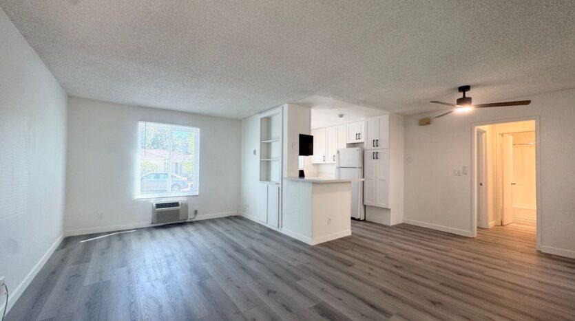 4311 Parks Ave - La Mesa - California - 1 bed, 1 bath rental property