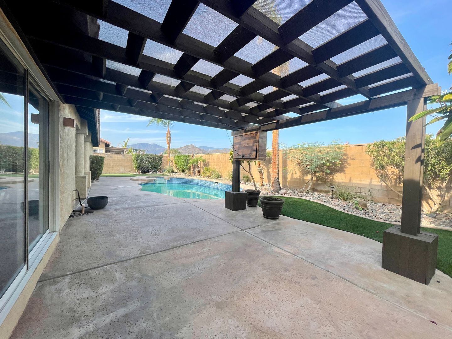 43755 Milan Court - La Quinta - California - 3 bed, 2 bath rental property