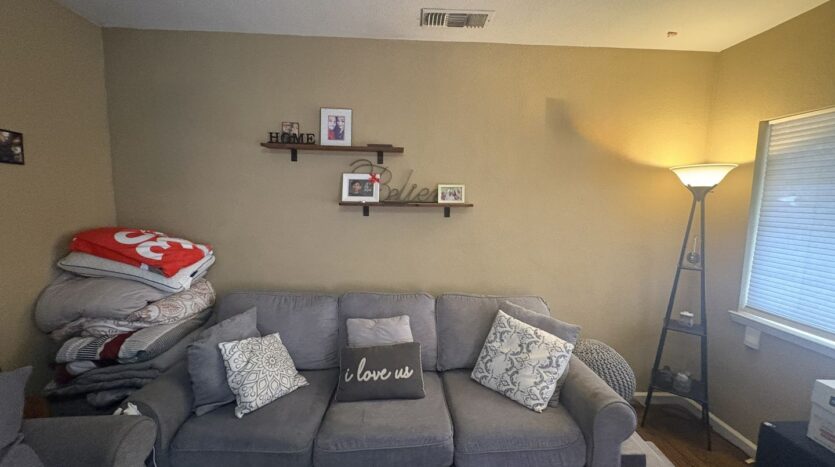 4416 12th Ave - Sacramento - California - 2 bed, 1 bath rental property