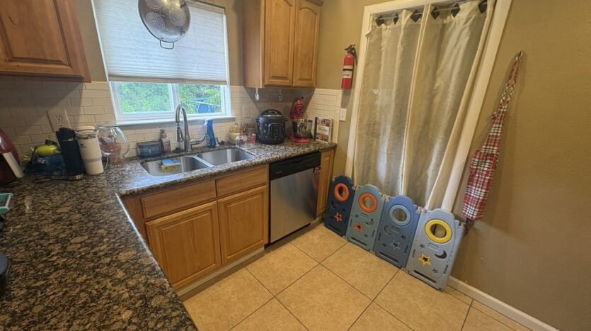 4416 12th Ave - Sacramento - California - 2 bed, 1 bath rental property