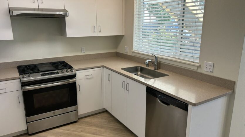 445 Southwest Blvd. #8 - Rohnert Park - California - 2 bed, 1 bath rental property