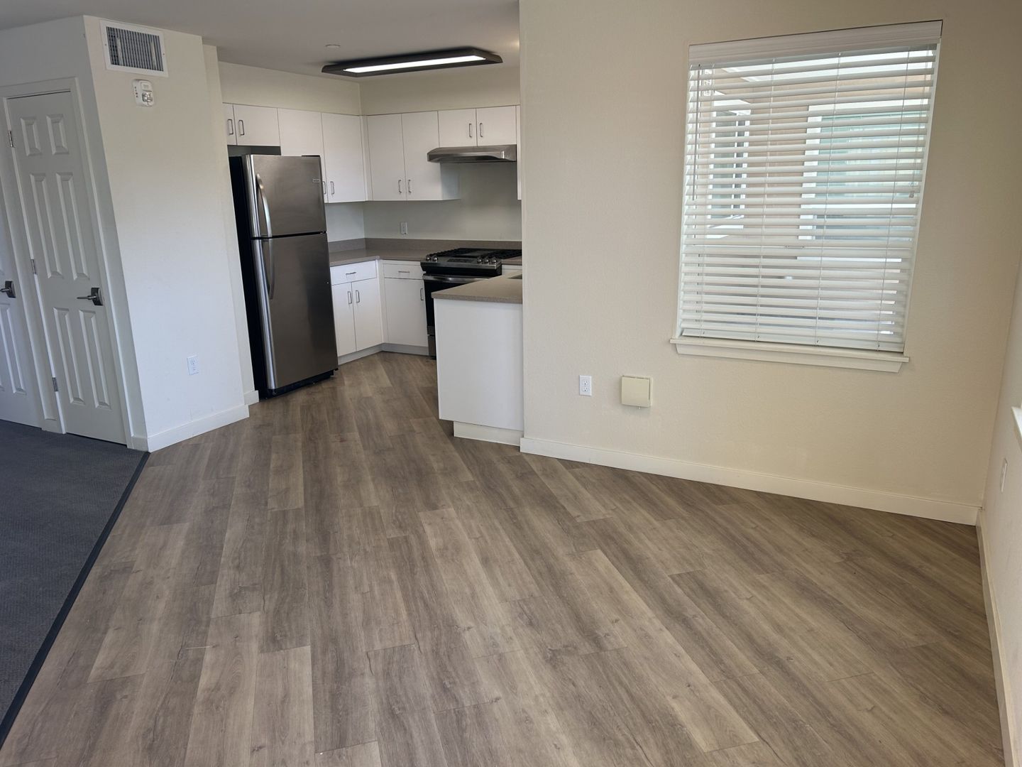 445 Southwest Blvd. #8 - Rohnert Park - California - 2 bed, 1 bath rental property