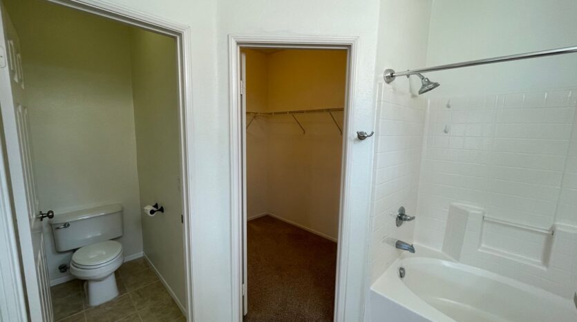 4479 Brisbane Way Unit 6 - Oceanside - California - 2 bed, 2 bath rental property