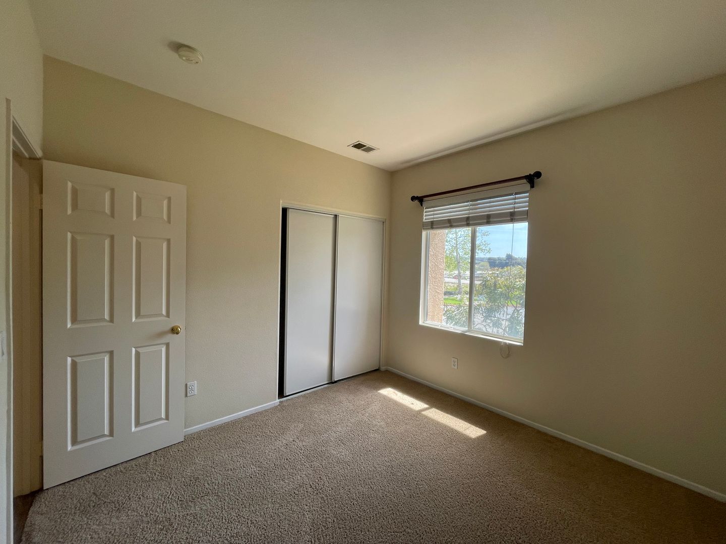 4479 Brisbane Way Unit 6 - Oceanside - California - 2 bed, 2 bath rental property
