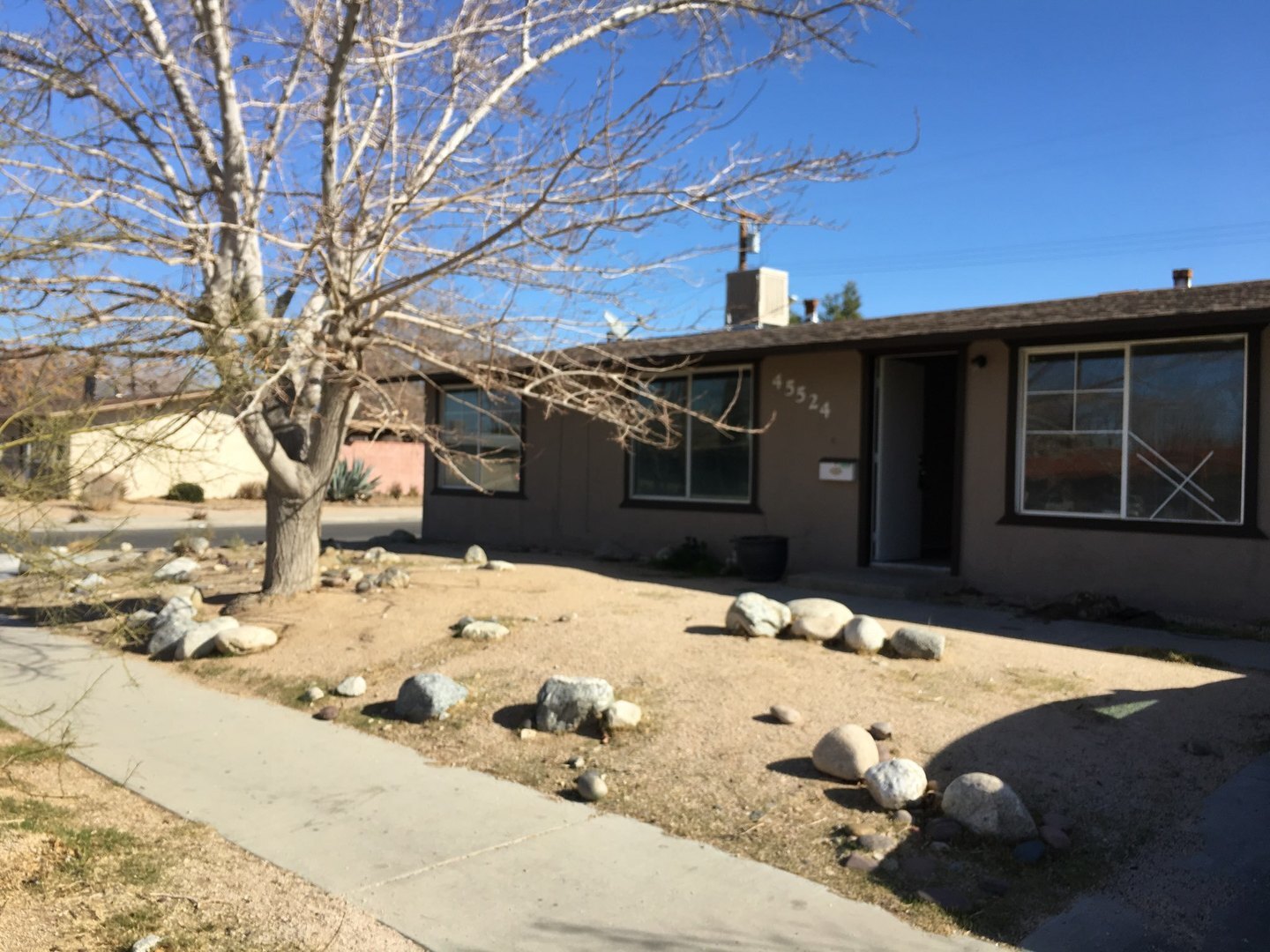45524 Gadsden Ave - Lancaster - California - 3 bed, 1.5 bath rental property