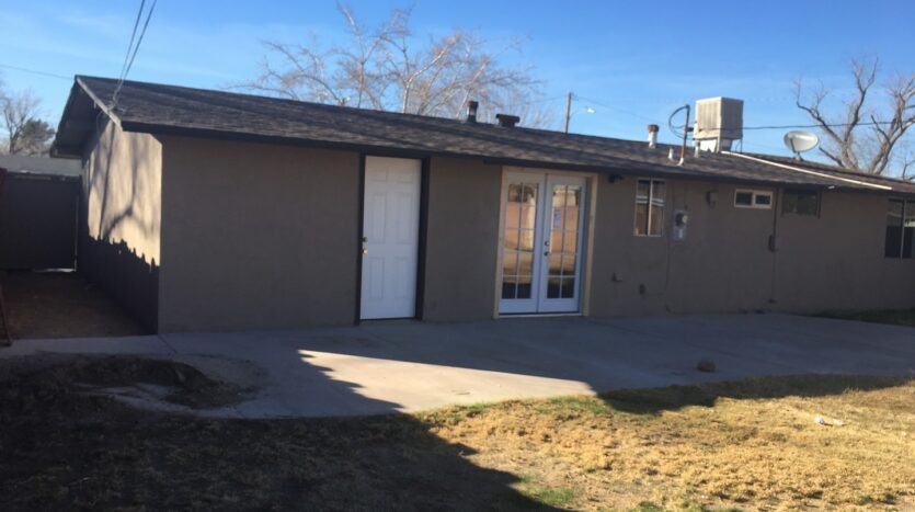 45524 Gadsden Ave - Lancaster - California - 3 bed, 1.5 bath rental property